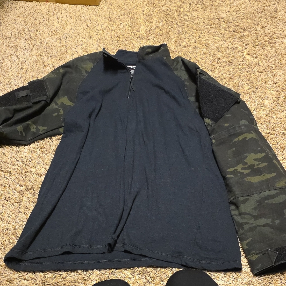 Men's Black and Camouflage Long Sleeve Shirt